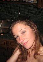 Отложила готовку, чтобы подрочить вечером на кухне 2 фото Отложила готовку, чтобы подрочить вечером на кухне 2 фото