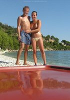 Молодая супружеская пара отдыхает на море голышом 11 фото Молодая супружеская пара отдыхает на море голышом 11 фото