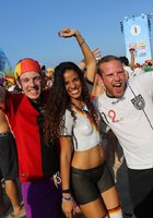 Самые сексуальные футбольные болельщицы с большими сиськами 6 фото Самые сексуальные футбольные болельщицы с большими сиськами 6 фото