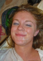 Девушки показывают обкончанные лица и сиськи 4 фото Девушки показывают обкончанные лица и сиськи 4 фото