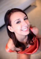 Любительская подборка обкончанных девушек 6 фото Любительская подборка обкончанных девушек 6 фото