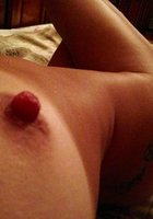 Крупные планы молодых девушек, которые снимают с себя трусики 2 фото Крупные планы молодых девушек, которые снимают с себя трусики 2 фото