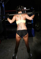 Красивая эротика с двумя сексуальными боксершами на ринге 12 фото Красивая эротика с двумя сексуальными боксершами на ринге 12 фото