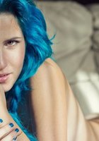 Эротика молодой девушки с прической Джинкс 12 фото Эротика молодой девушки с прической Джинкс 12 фото