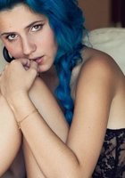 Эротика молодой девушки с прической Джинкс 13 фото Эротика молодой девушки с прической Джинкс 13 фото