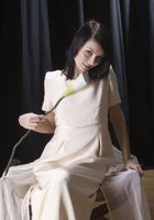 Плоскогрудая худышка обнажает письку с интимной стрижкой 3 фото Плоскогрудая худышка обнажает письку с интимной стрижкой 3 фото