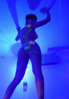 Рыжая шалава дразнит большими грудями в квартире 19 фото Рыжая шалава дразнит большими грудями в квартире 19 фото