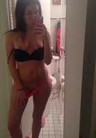 Молодые развратницы в обнаженном виде фотографируют свои тела перед зеркалами 15 фото Молодые развратницы в обнаженном виде фотографируют свои тела перед зеркалами 15 фото