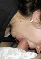 Опытные телки перед камерой облизывают задницы мужчин и сосут их члены 3 фото Опытные телки перед камерой облизывают задницы мужчин и сосут их члены 3 фото