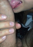 Телочки демонстрируют голые пилотки и занимаются оральным сексом с мужчинами 18 фото Телочки демонстрируют голые пилотки и занимаются оральным сексом с мужчинами 18 фото